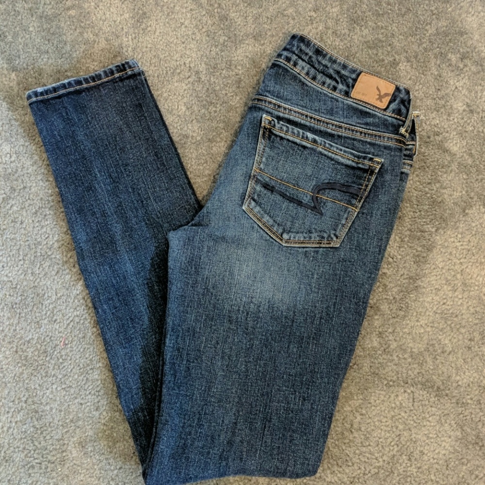 EUC - AE Skinny Jeans